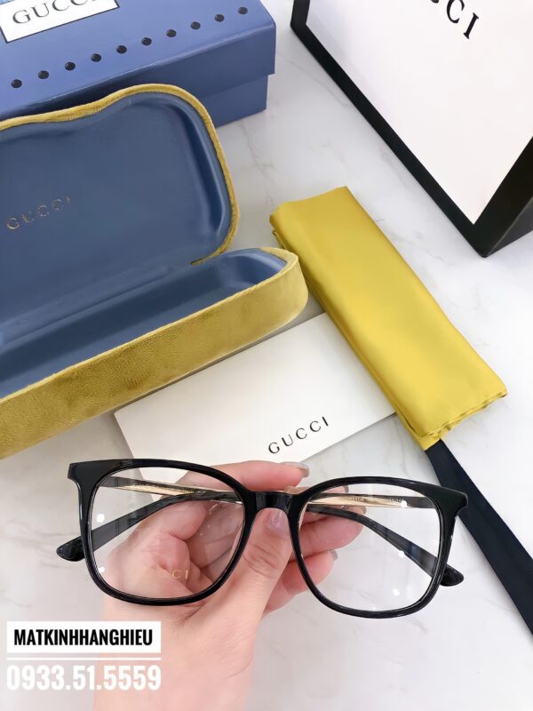 Gọng kính cận Gucci GG0831