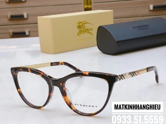 mat-kinh-Burberry-001