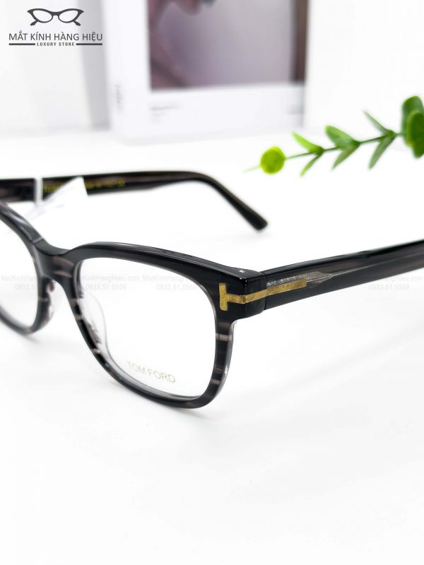 TOM FORD TF5535 C4 54 18 145 600K 3 3