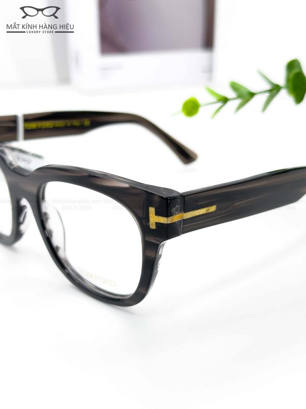 TOM FORD TF5678 C4 54 19 145 650K 4 3